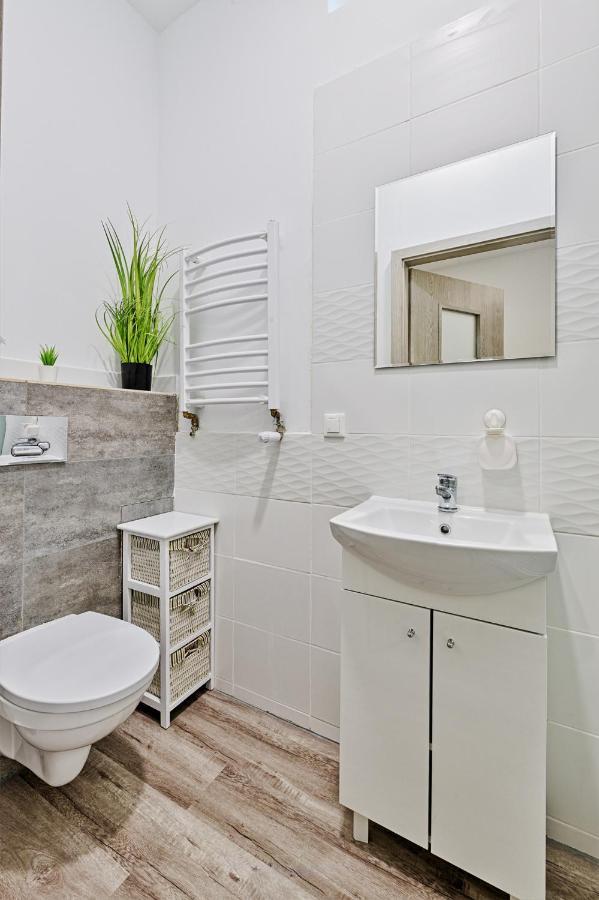 Delux9 Apartment วูดช์ ภายนอก รูปภาพ